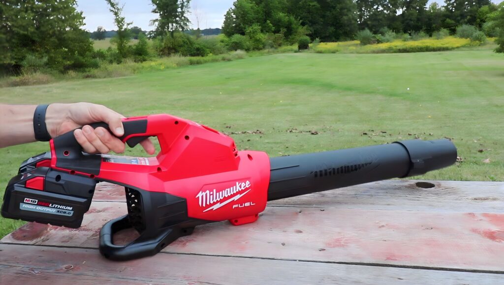 Milwaukee Leaf Blower M18