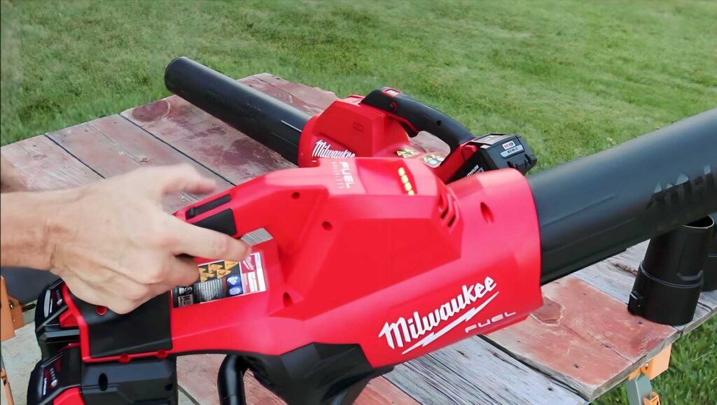 Milwaukee Leaf Blower M18